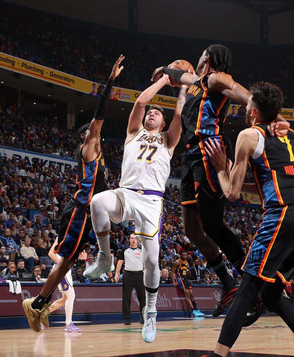 九游体育官网日本队带队取胜！，东契奇重要时刻战术调整比赛高潮迭起的简单介绍