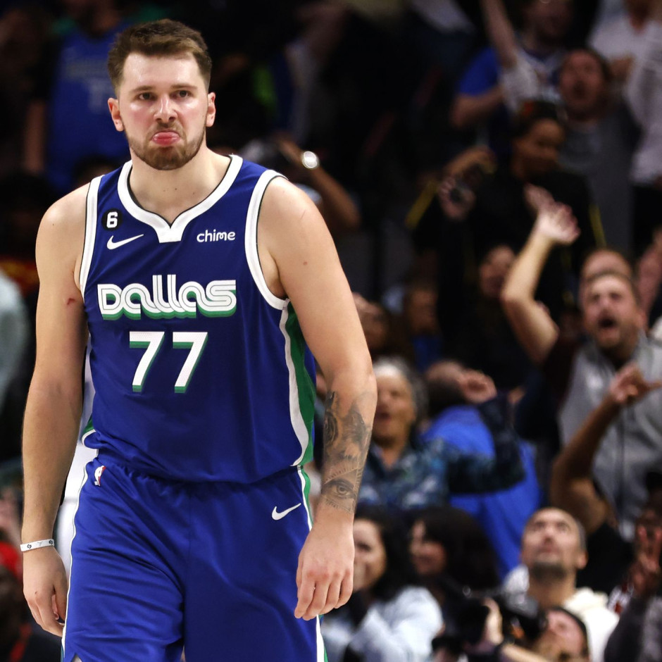 九游体育APP 东契奇绝杀带走胜利,21岁首次季后赛已比肩传奇 