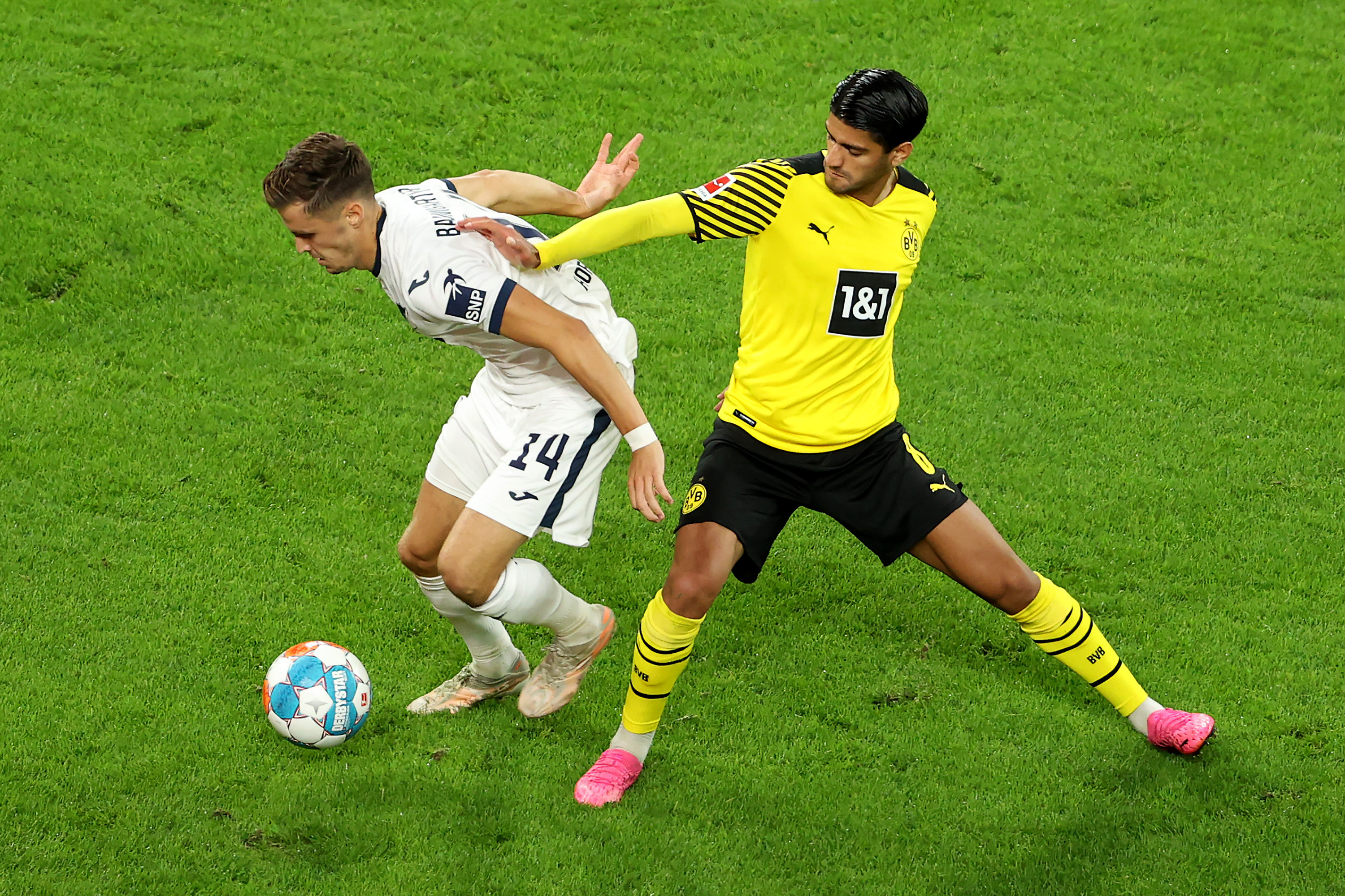 九游体育下载关于风云突变布莱顿赛后队长鼓劲；德国杯版图或变；压力陡增；更衣室氛围转暖的信息