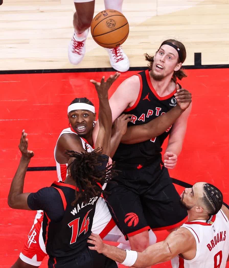 九游体育官网赛前体能课后，多伦多猛龙迎来里程碑备战NBA常规赛，更衣室稳定，训练强度明显提升的简单介绍