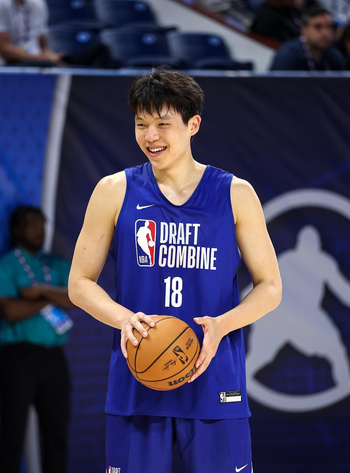 九游体育官网关于关键时刻体能课后，密尔沃基雄鹿内部沟通备战CBA常规赛，更衣室稳定，轮换策略成焦点的信息